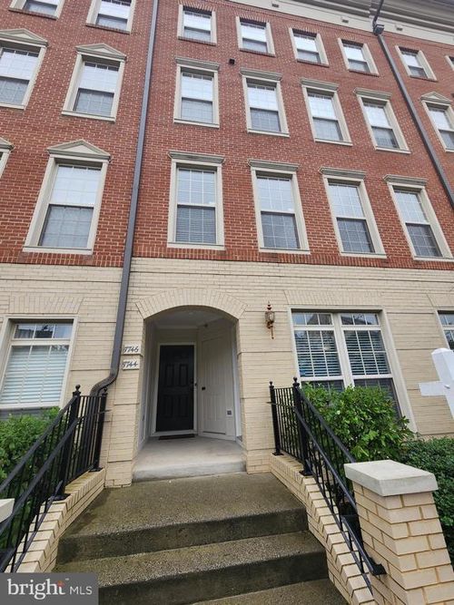 7744 Cedar Branch Dr, GAINESVILLE, VA, 20155-1993 | Card Image