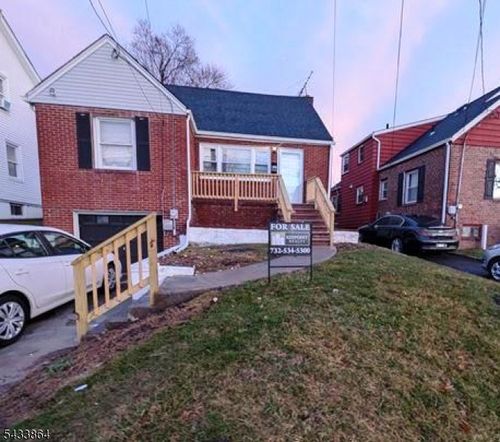 1584 Walker Ave, Union, NJ, 07083-4711 | Card Image