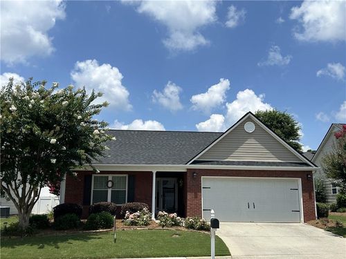 804 Village Pl, Loganville, GA, 30052-6922 | Card Image