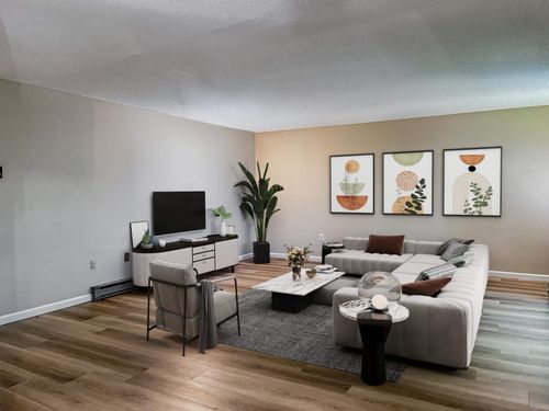 85-85 Bayberry Ln, South Burlington, VT, 05403-8221 | Card Image