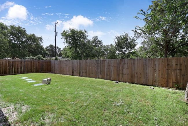 Oversized backyard | Image 19