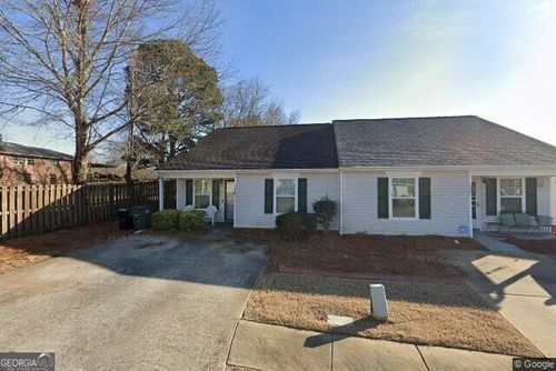 1775 Summerwoods Ln, Griffin, GA, 30224-2401 | Card Image
