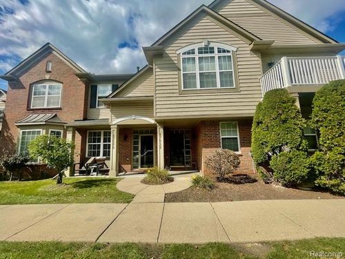 47520 Pembroke Dr, Canton, MI, 48188-7234 | Card Image