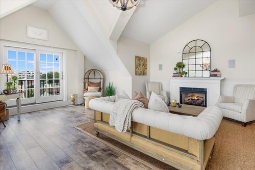 unit-608-225 Derby St, Salem, MA, 01970-5164 | Card Image