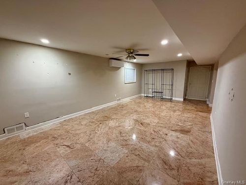 15912 88th St, Howard Beach, NY, 11414-3036 | Card Image