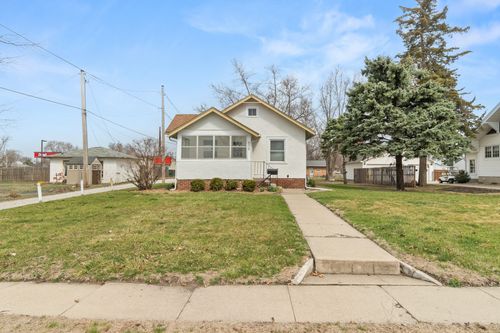 509 E 1st St, Madrid, IA, 50156-1402 | Card Image