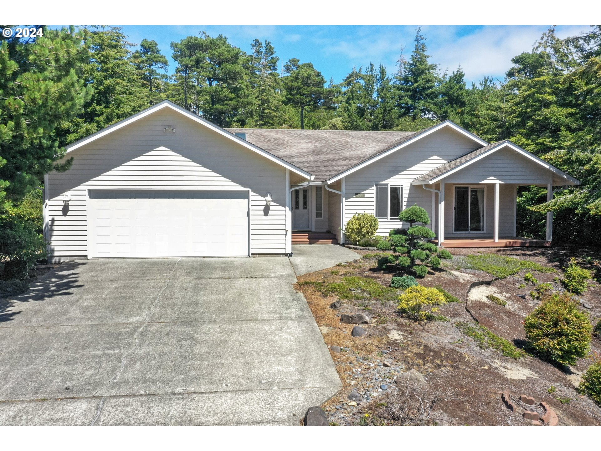 Limpit Ln, Florence, OR 97439