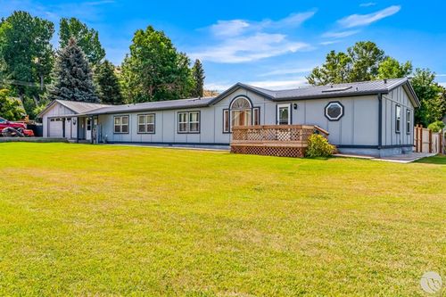 12 S Avis St, Absarokee, MT, 59001-8507 | Card Image