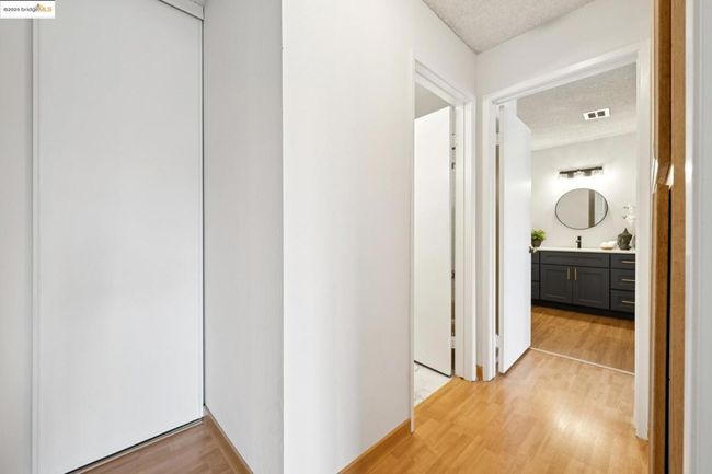 APT-320 - 960 Shorepoint Ct, Condo with 2 bedrooms, 2 bathrooms and 2 parking in Alameda CA | Image 35