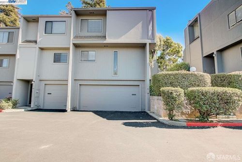 1036 Clubhouse Dr, Hayward, CA, 94541-4614 | Card Image