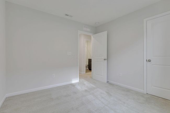 8568 Gable Loop, Condo with 4 bedrooms, 3 bathrooms and null parking in Canal Winchester OH | Image 36