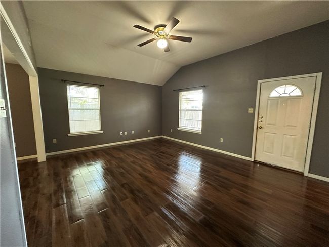 406 Bayview Blvd, House other with 3 bedrooms, 2 bathrooms and 2 parking in Portland TX | Image 4