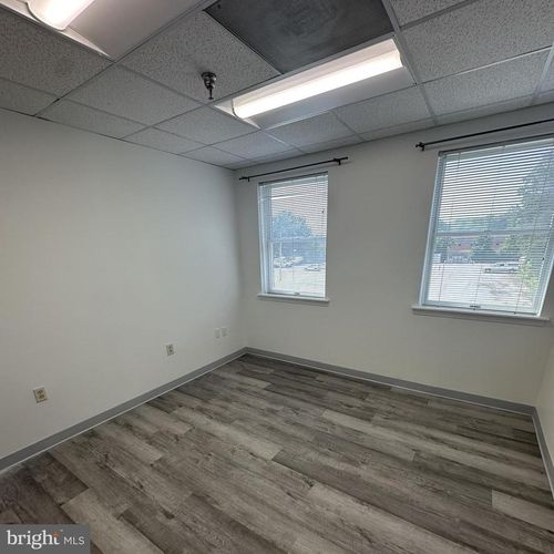 223-9375 Chesapeake St, LA PLATA, MD, 20646-3654 | Card Image