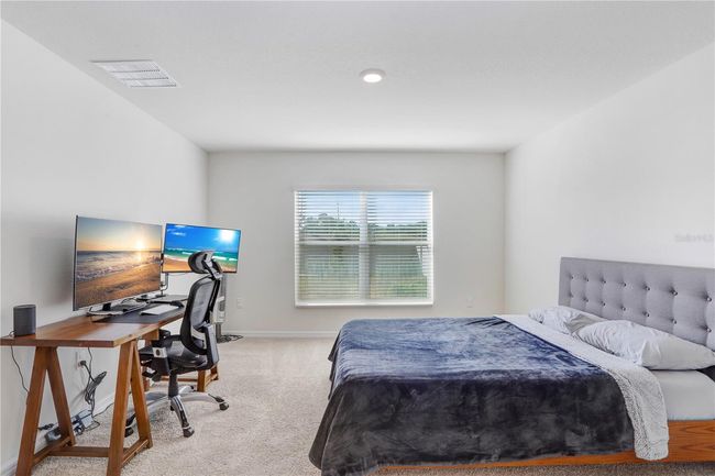 7929 Sail Clover Ln, House other with 3 bedrooms, 2 bathrooms and null parking in ZEPHYRHILLS FL | Image 10