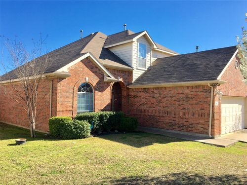 38 Heron Dr, Sanger, TX, 76266-5767 | Card Image