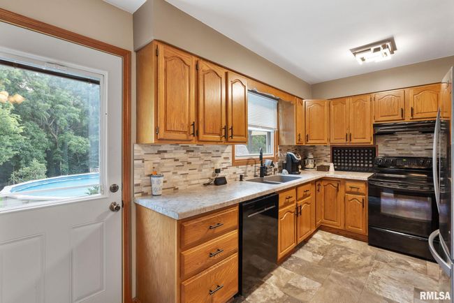 6 Crestview Dr, House other with 4 bedrooms, 3 bathrooms and null parking in Coal Valley IL | Image 7