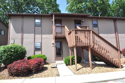 110 Ashley Dr, Fairview Heights, IL, 62208-3810 | Card Image