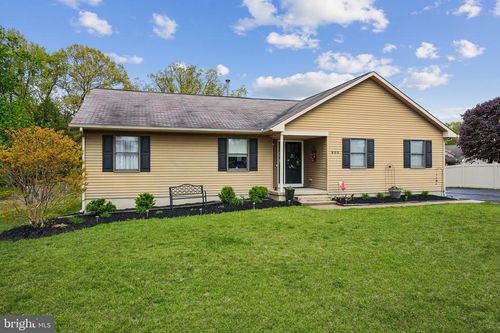 905 Bridgeboro St, DELRAN, NJ, 08075-1403 | Card Image