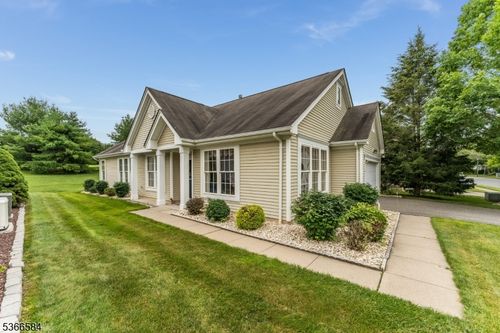 6 Kensington Cir, Belvidere, NJ, 07823-1700 | Card Image