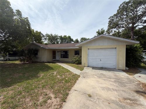 457 Water Rd, Ocala, FL, 34472-2923 | Card Image