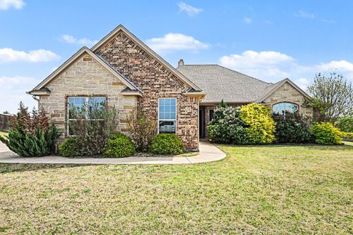 104 Stanford Ln, Springtown, TX, 76082-2810 | Card Image