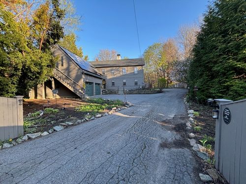 905 Main St, West Newbury, MA, 01985-1301 | Card Image