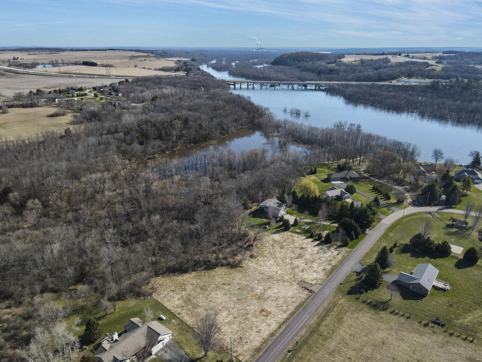 Land in Caledonia 3