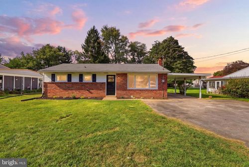 17 Hogestown Road, MECHANICSBURG, PA, 17050 | Card Image