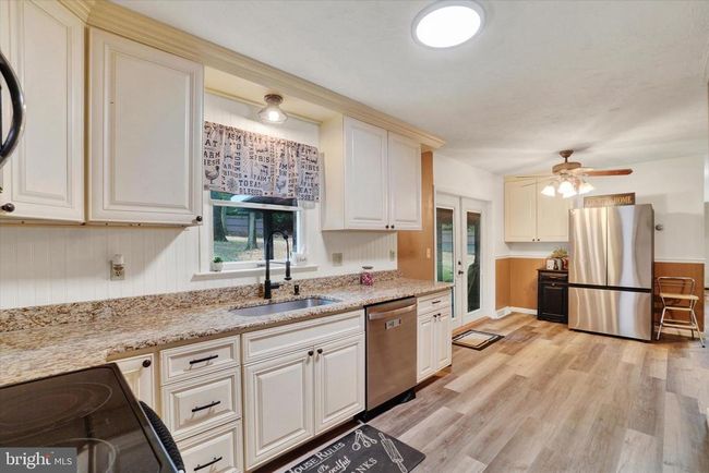745 Jackson Square Rd, House other with 3 bedrooms, 3 bathrooms and null parking in SPRING GROVE PA | Image 9