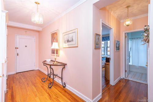 apt-5f-180 Garth Rd, Scarsdale, NY, 10583-3841 | Card Image