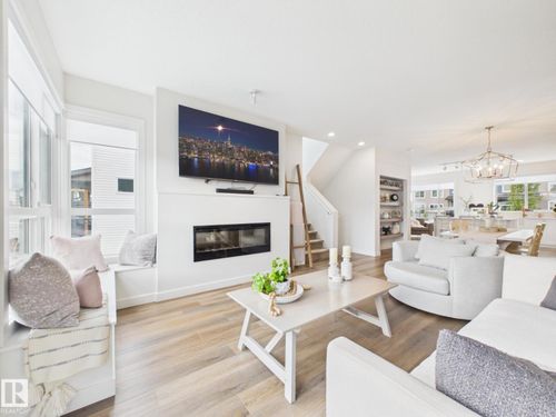 32-100 Jensen Lakes Blvd, Saint Albert, AB, T8N7T9 | Card Image