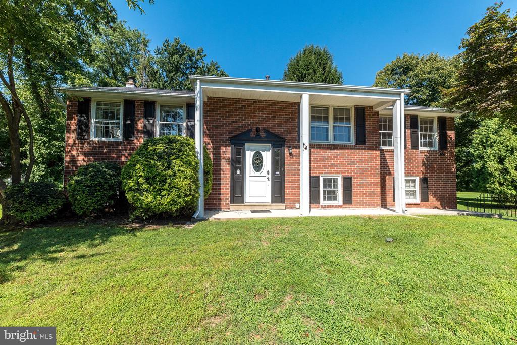 Westbrook Rd, Feasterville Trevose, PA 19053