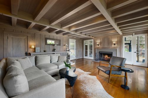 1811 Prospect Ave, SANTA BARBARA, CA, 93103-1949 | Card Image