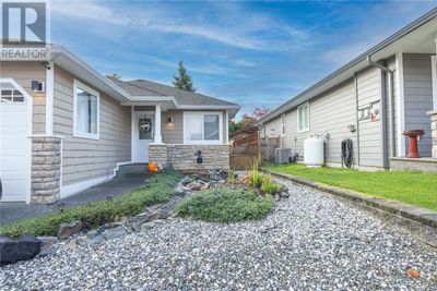 2698 Vancouver Pl, House other with 2 bedrooms, 2 bathrooms and 3 parking in Campbell River BC | Image 2