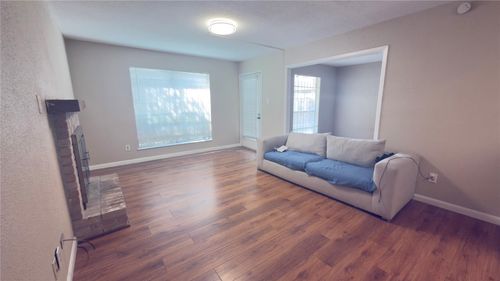 apt-115-2100 Wilcrest Dr, Houston, TX, 77042-2645 | Card Image