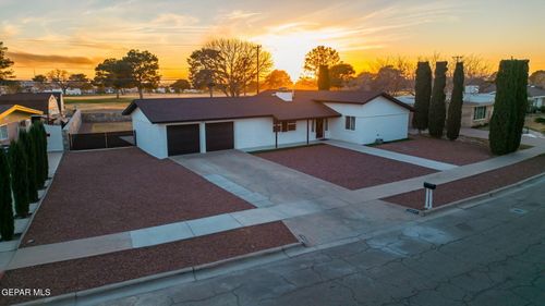 15091 Homestead Dr, El Paso, TX, 79928-6504 | Card Image