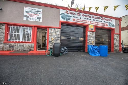 480 Union Ave, Paterson, NJ, 07522-1909 | Card Image