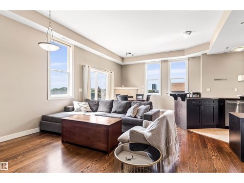 403-8223 99 St Nw, Edmonton, AB, T6E3T1 | Card Image