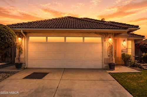212 Varner Ct, Santa Maria, CA, 93458-9038 | Card Image