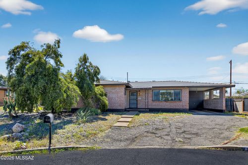 864 E Silver Street, Tucson, AZ, 85719 | Card Image