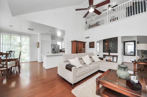 apt-424-2400 Mccue Rd, Houston, TX, 77056-5117 | Card Image