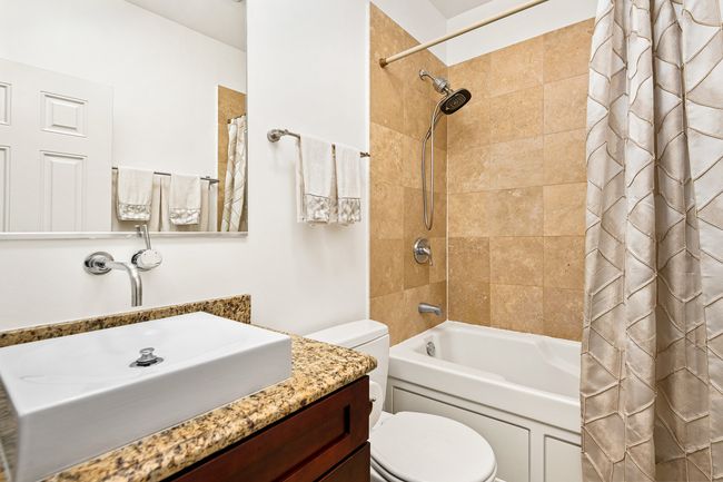 APT-203 - 2041 W Division St, Home with 2 bedrooms, 2 bathrooms and null parking in CHICAGO IL | Image 10