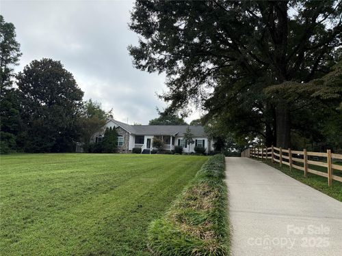 1414 Startown Rd, Lincolnton, NC, 28092-8039 | Card Image
