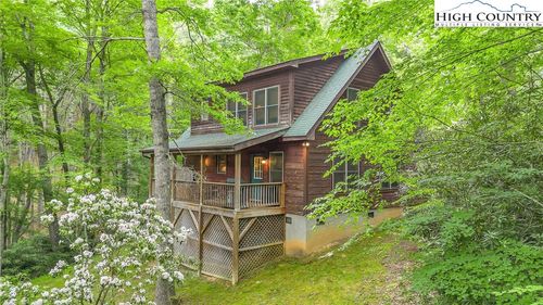 247 Peggy Ave, Fleetwood, NC, 28626-9158 | Card Image