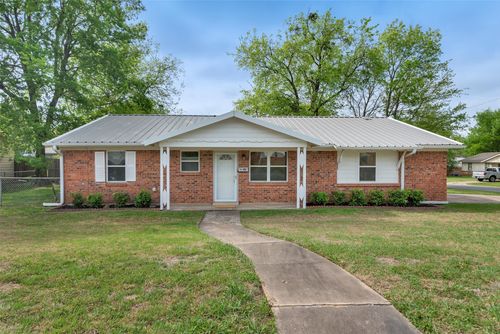 146 Bob White Rd, Denison, TX, 75020-3529 | Card Image
