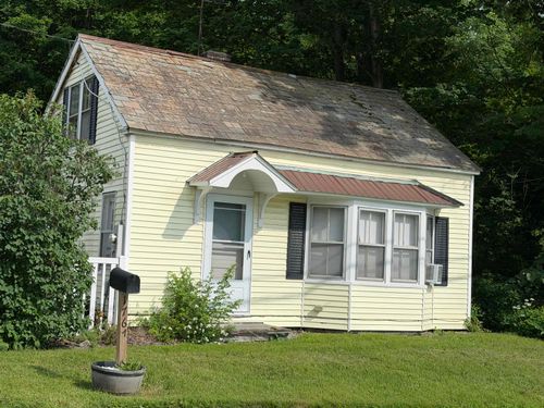 1767 Vt Route 31, Poultney, VT, 05764-9777 | Card Image