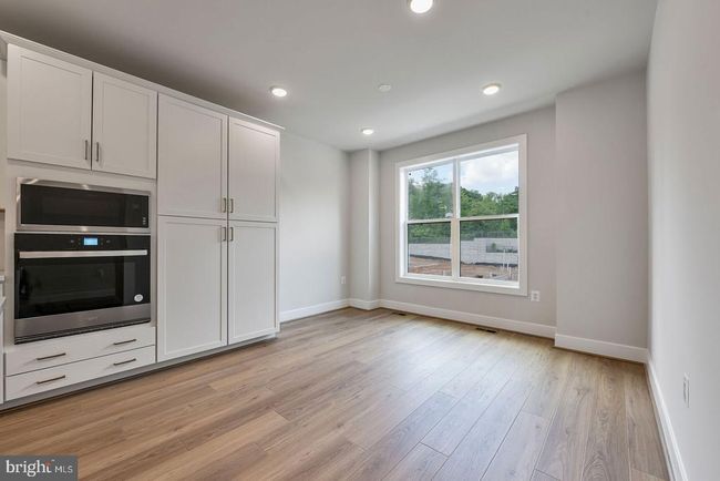 1609 Fellowship Sq, Townhouse with 3 bedrooms, 4 bathrooms and null parking in RESTON VA | Image 6