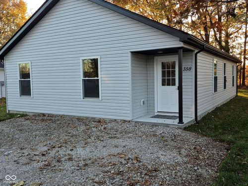 358 S Oak St, Austin, IN, 47102 | Card Image