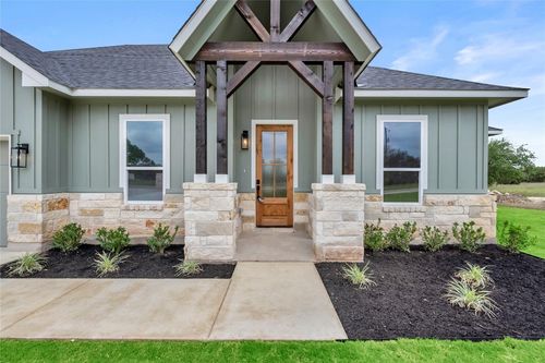 111 Draper Ln, Bertram, TX, 78605-2038 | Card Image