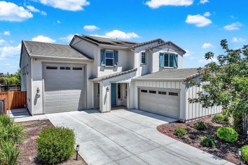 700 Moonlight Ct, Dixon, CA, 95620-3892 | Card Image